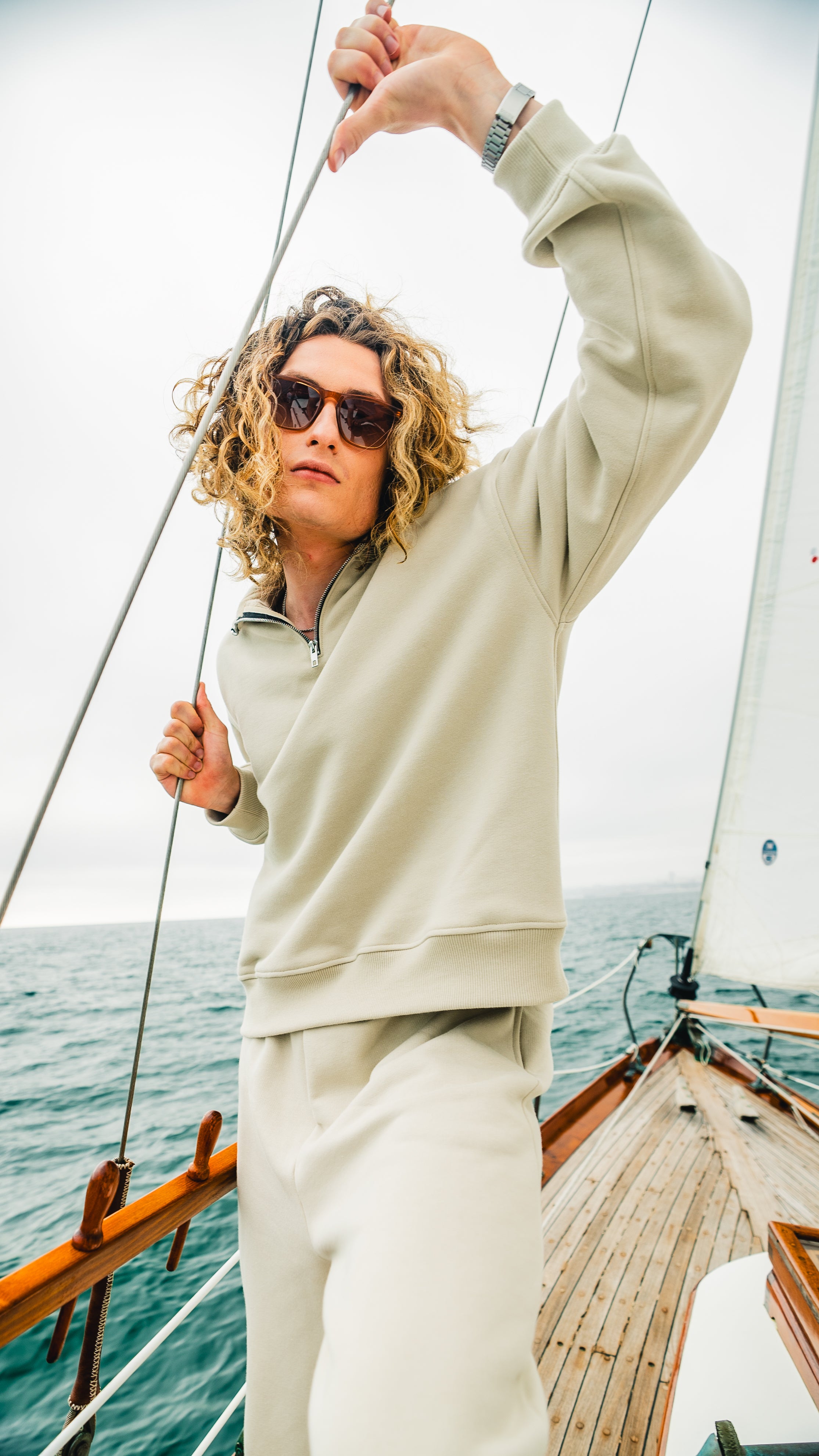 THE MONACO OVERSIZED HALF-ZIP SWEATSHIRT IN BEIGE