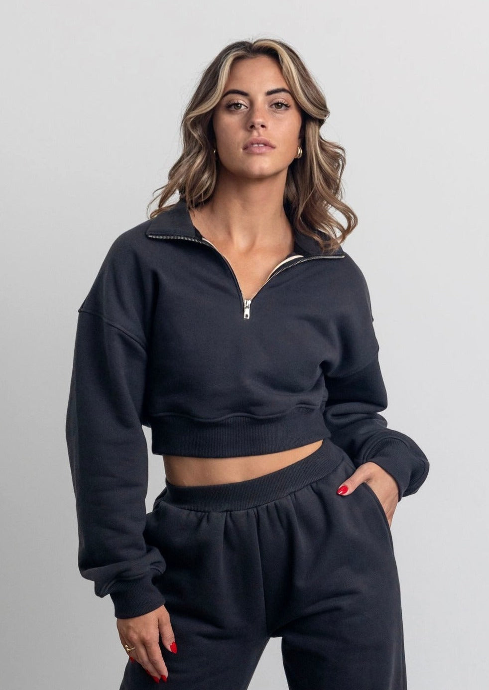 THE MONACO CROPPED HALF-ZIP SWEATSHIRT IN CHARCOAL