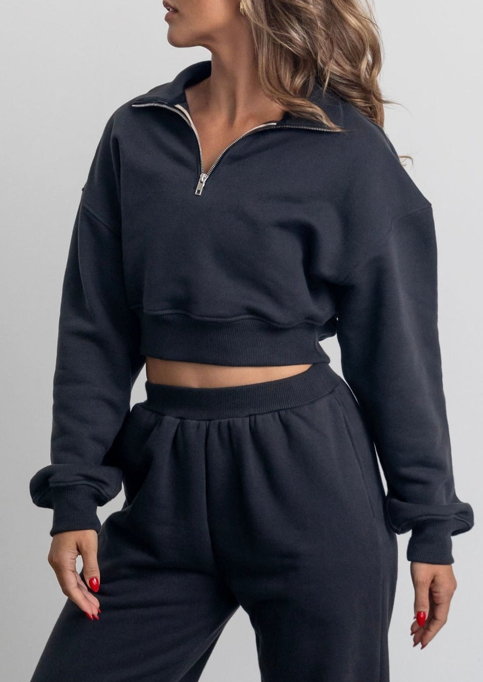 THE MONACO CROPPED HALF-ZIP SWEATSHIRT IN CHARCOAL