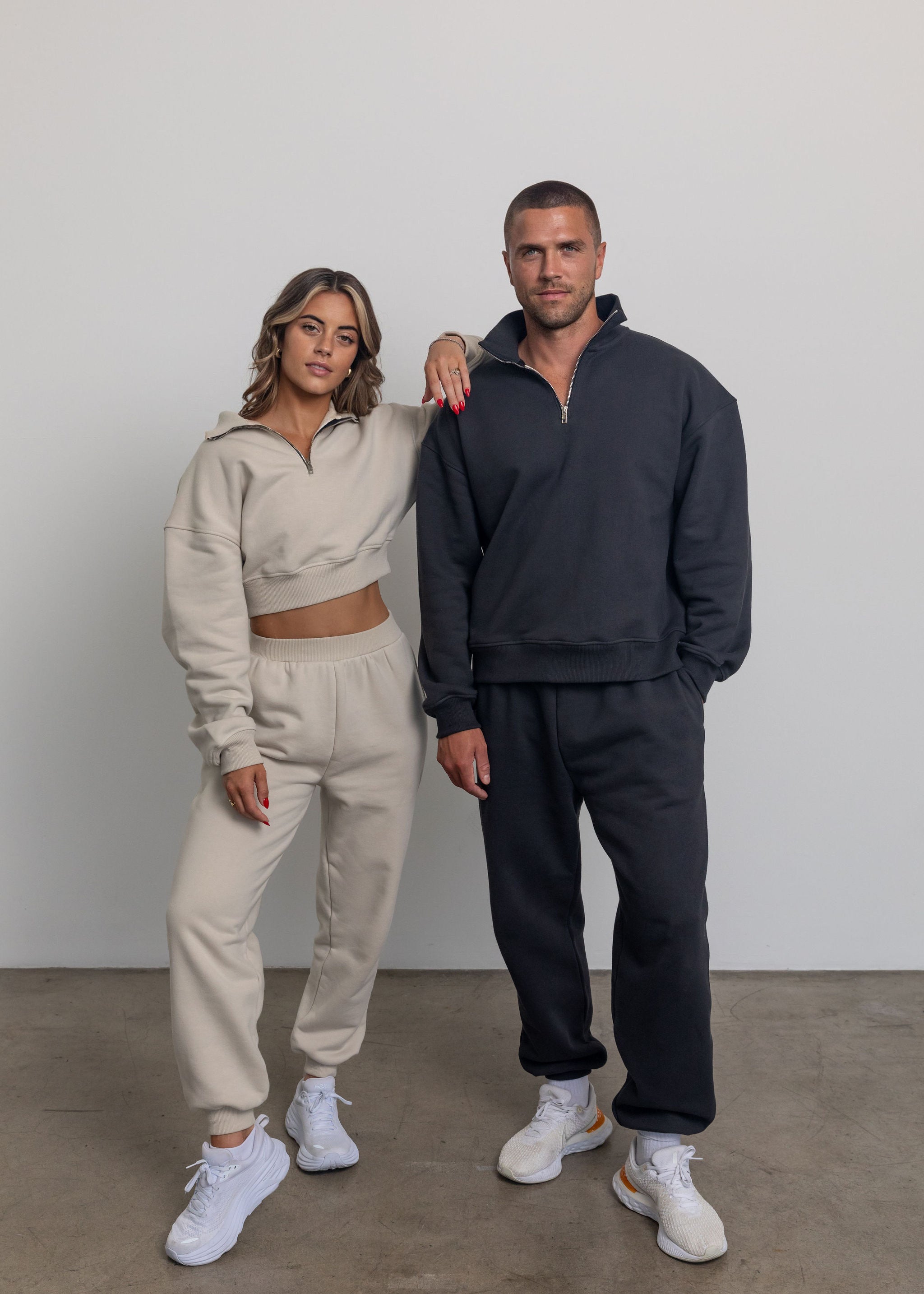 THE MONACO OVERSIZED SWEATPANTS IN CHARCOAL