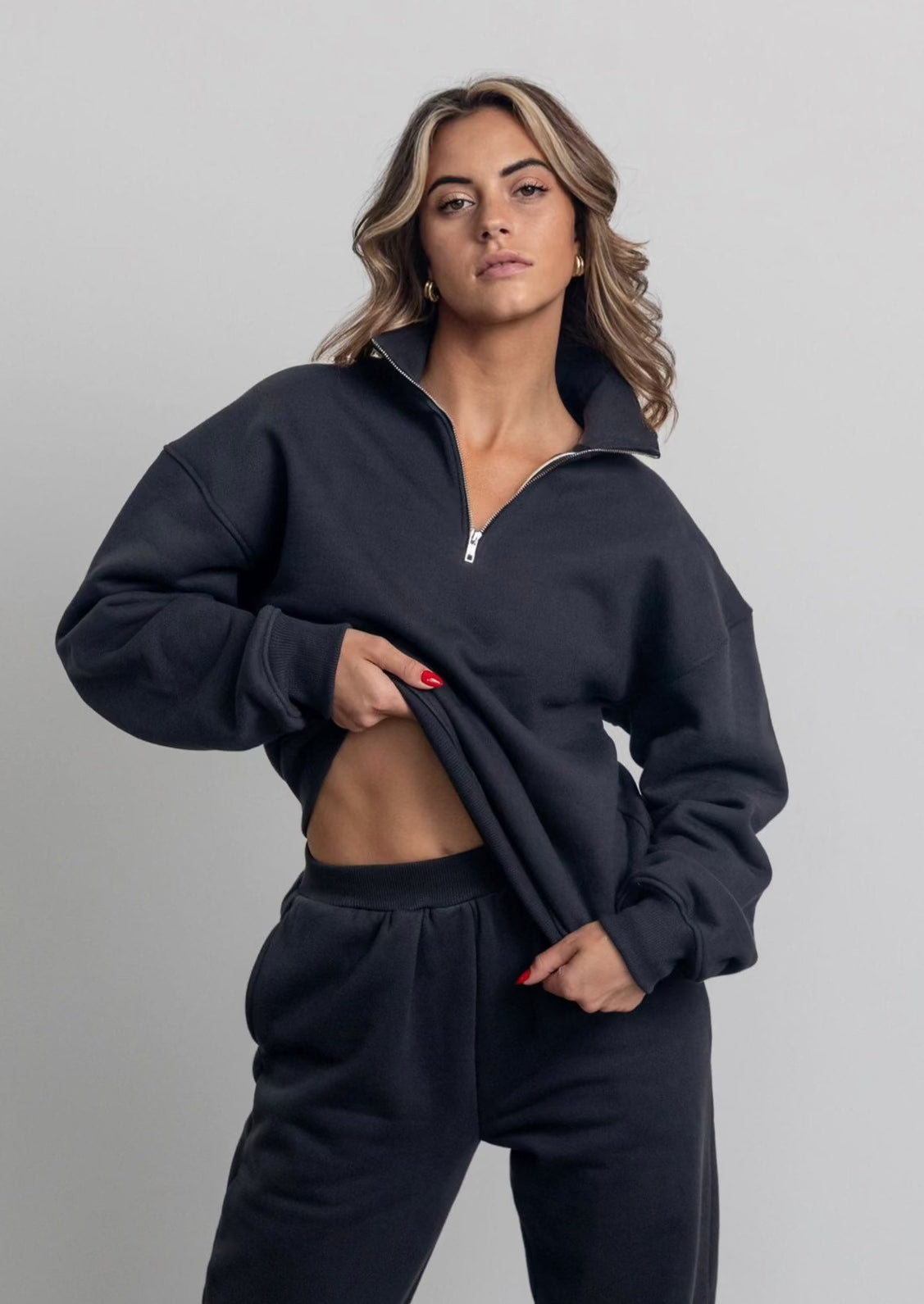 THE MONACO OVERSIZED HALF-ZIP SWEATSHIRT IN CHARCOAL