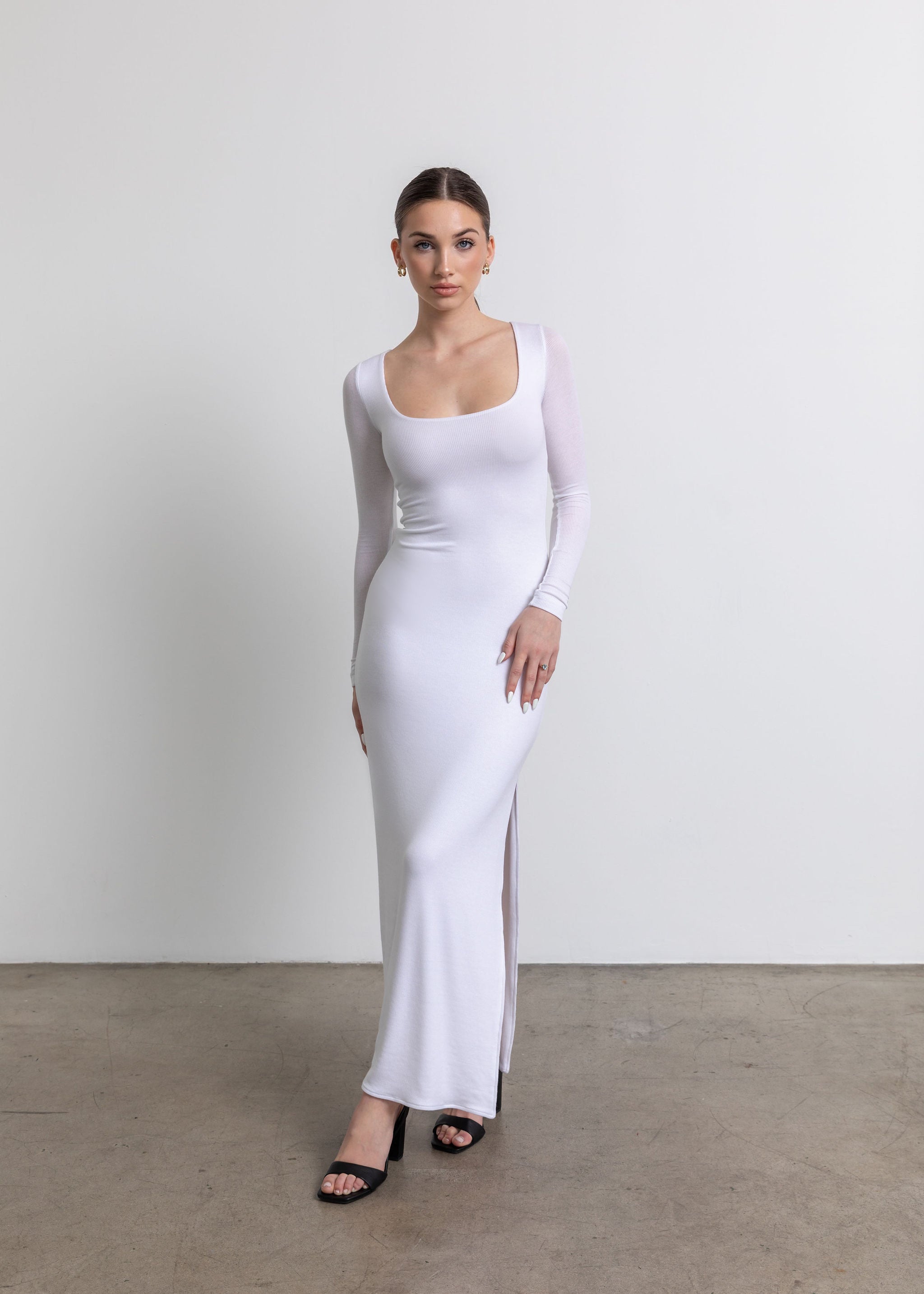 THE MILA DRESS IN WHITE